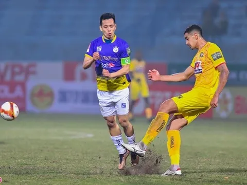 Văn Quyết lần đầu tịt ngòi ở V.League 2023