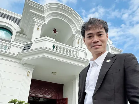 Văn Toàn: “Cuối năm lấy vợ”