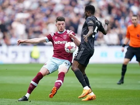 VAR lại gây tranh cãi khiến Arsenal mất điểm