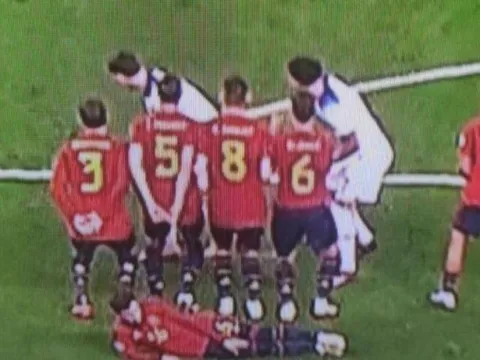 VAR sai lầm nghiêm trọng trong ngày Anh vô địch U21 EURO