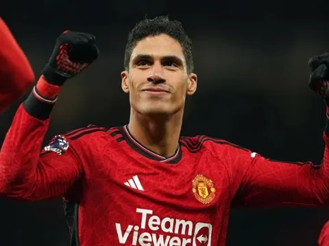 Varane xem như rời M.U