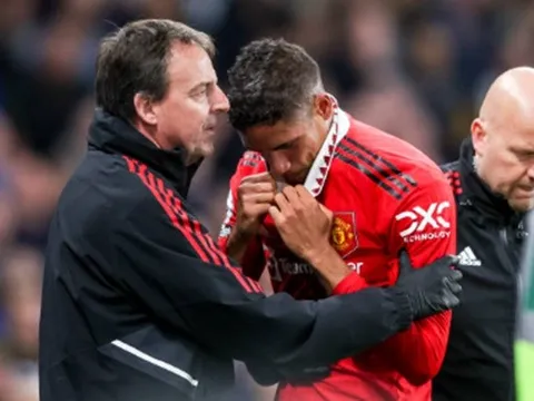 Hình ảnh đáng thương của Varane