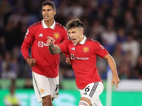 Đón tân binh 60 triệu, Man Utd phải tống khứ 5 cái tên