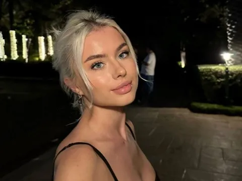 Vẻ đẹp của Kim Schiele, cô nàng mê Marco Reus