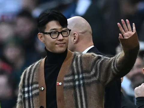 Vẻ ngoài của Son Heung-min sau phẫu thuật