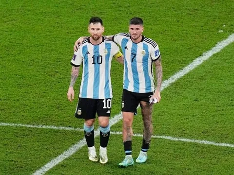 'Vệ sĩ' của Messi trên tuyển Argentina bất ngờ đổ bệnh