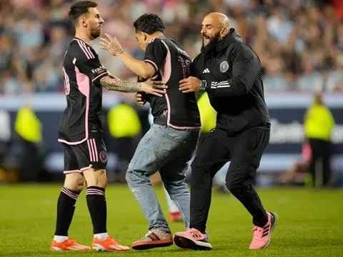 Vệ sỹ của Messi gây sốc với tốc độ nhanh hơn Mbappe