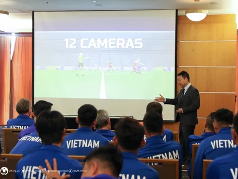 ĐT Việt Nam làm quen với công nghệ lần đầu áp dụng tại Asian Cup