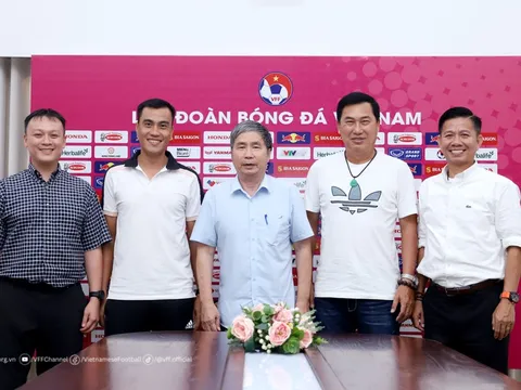VFF công bố 2 chữ ký quan trọng