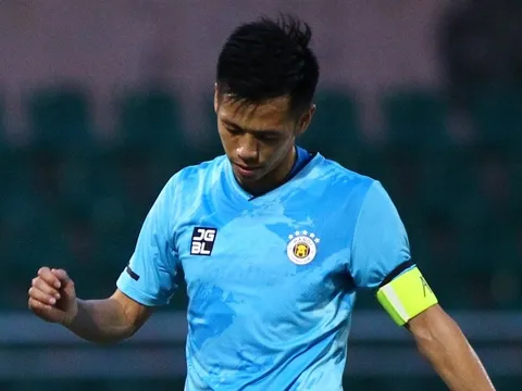 VFF thu thập bằng chứng vụ kỷ luật Văn Quyết