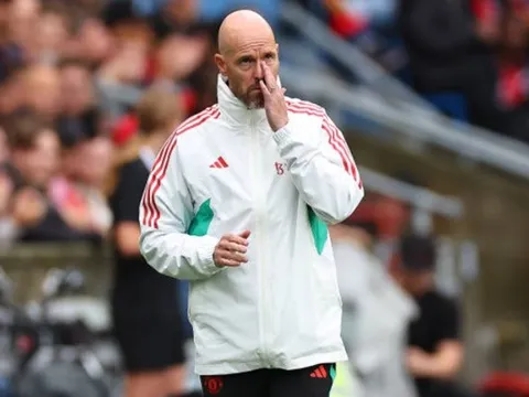 Vi phạm luật Công bằng tài chính, lối thoát nào cho Man Utd?