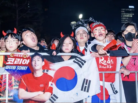 Vì sao cổ động viên Hàn Quốc được gọi là 'Quỷ Đỏ'