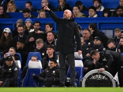 Vì sao Ten Hag vẫn được trao cơ hội bất chấp trận thua Chelsea?