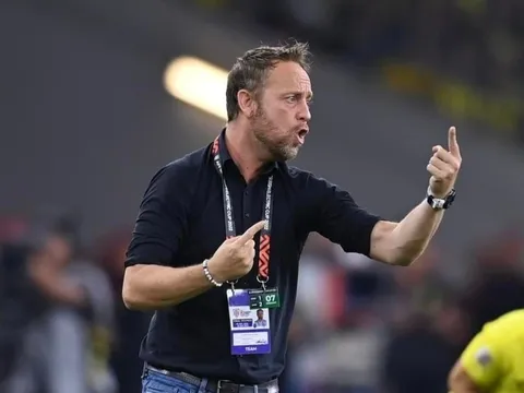 Vì sao Thái Lan phải xin đổi sân đấu Việt Nam?