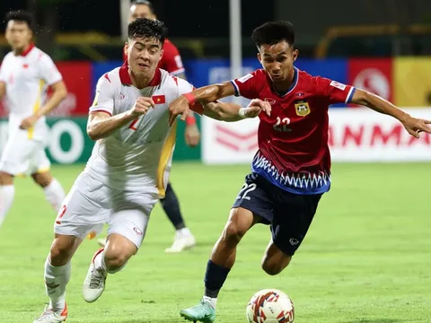 Vì sao tuyển Việt Nam phạm lỗi nhiều gấp 3 lần Lào?