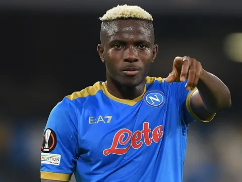 Victor Osimhen mang tin vui đến Man United