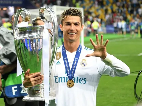 'Việc Ronaldo rời Man United để đến Real là một bước tiến'