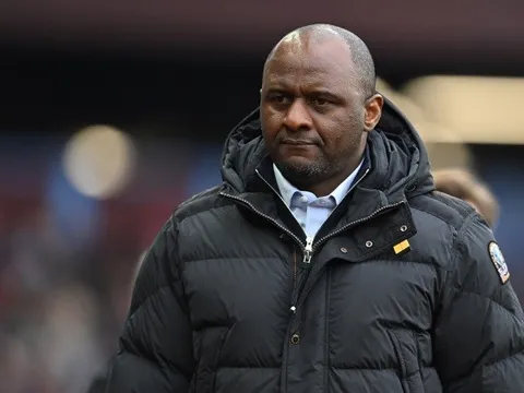 Agbonlahor: "Quyết định sa thải Vieira có thể phản tác dụng"