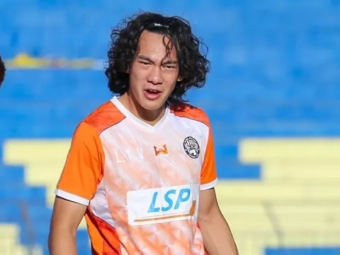 Việt kiều Mỹ ra mắt trong trận thua ở Cúp Quốc gia