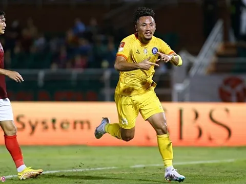 Việt kiều từ giải hạng 5 Pháp ăn mừng bàn đầu tiên tại V.League