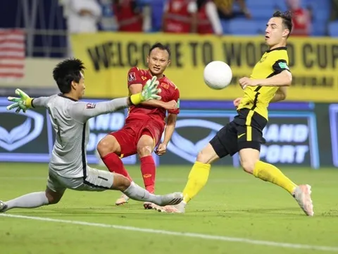 Cánh chim không mỏi của bóng đá Việt Nam