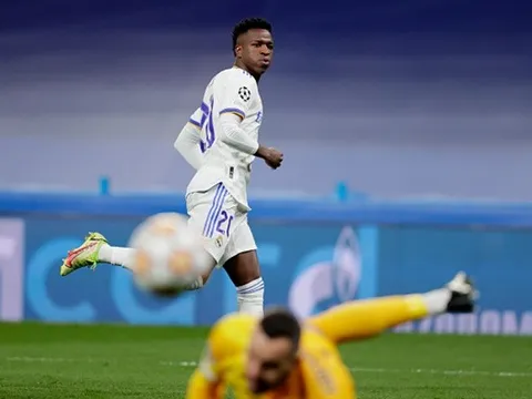 Vinicius làm điều khiến Real mát lòng, các ông lớn hụt hẫng