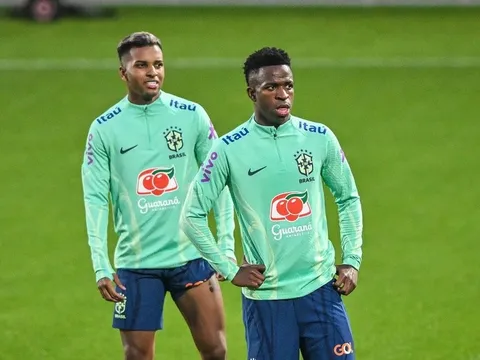 Vinicius và Rodrygo tăng cường độ tập luyện sau World Cup