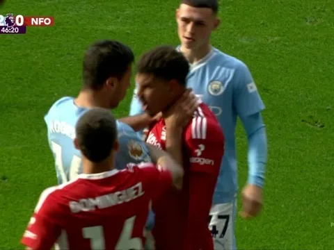 SỐC! Rodri nổi đóa bóp cổ đối thủ, nguy cơ lỡ đại chiến Arsenal