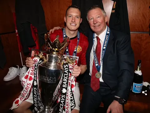 Vô địch Premier League cùng Man Utd, Phil Jones vẫn thấy tiếc nuối