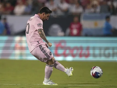  “Với Messi, đá phạt gián tiếp chẳng khác gì phạt đền”