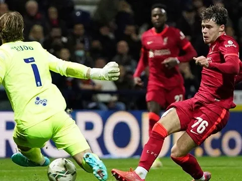 Vòng 1/8 Carabao Cup: Chiều sâu Arsenal, mũi khoan khó ngờ của Klopp