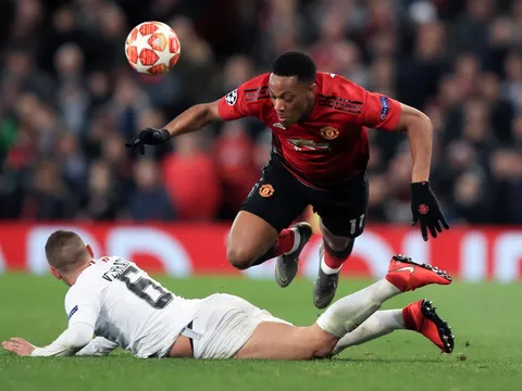Thương vụ lật kèo sai lầm của Man Utd