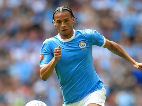 Vụ Sane xuất hiện "ngã rẽ" định mệnh, Bayern sốt ruột