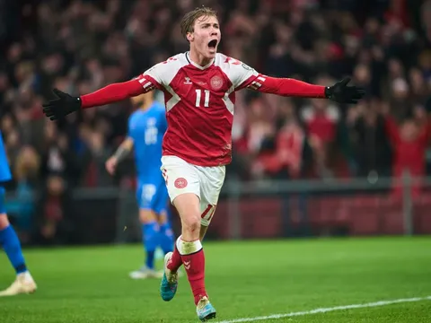 Vừa ghi hat-trick, Haaland 2.0 đã được khuyên đến Man United