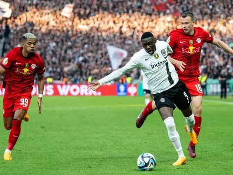 Vượt Bellingham, mục tiêu M.U xuất sắc nhất Bundesliga