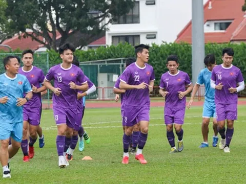 Tuyển Việt Nam sẽ chơi tổng lực