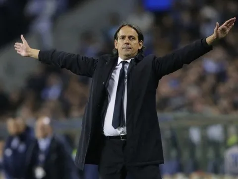 Phản ứng của HLV Inter khi vào tứ kết Champions League