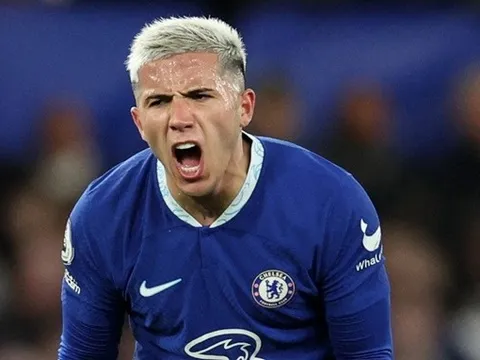 Chelsea bị tước hai bàn trong trận hòa Liverpool