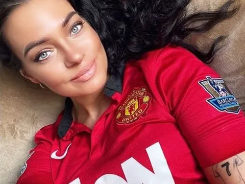 Người mẫu cuồng MU kể chuyện… ám Pickford và Everton