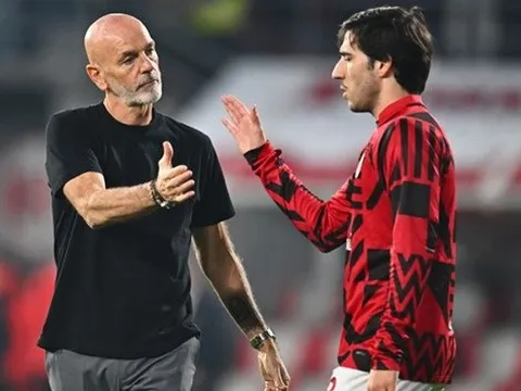 Pioli: "Ai mà biết chuyện cậu ta cờ bạc"