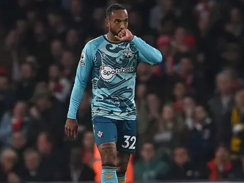 Reading 'giải cứu' cựu thần đồng Arsenal