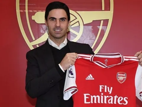 Arsenal - Trẻ từ băng ghế HLV đến cả cầu thủ