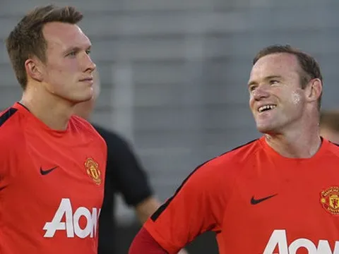 Wayne Rooney lên tiếng về tin đồn giải cứu Phil Jones khỏi Man Utd