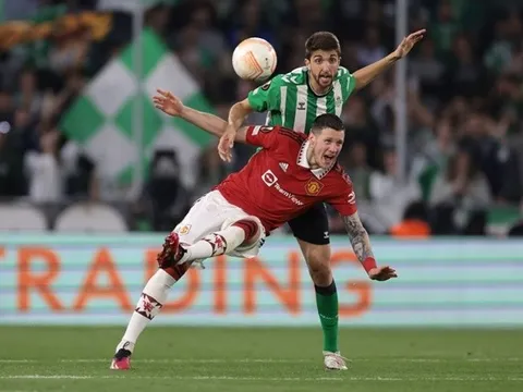 Weghorst và Rashford vừa khẳng định quan điểm chuyển nhượng của Man Utd