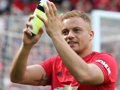Wes Brown chỉ ra bản hợp đồng hoàn hảo với M.U trong tháng Giêng