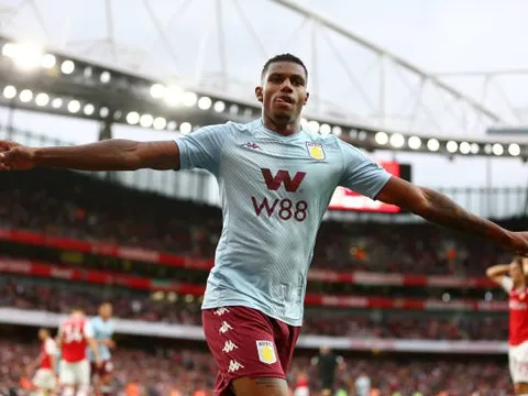 'Tôi không thể hiểu vì sao Premier League thi đấu vào ngày đầu năm mới'