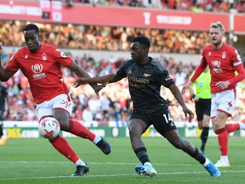 West Ham hỏi mua ngôi sao 24 tuổi của Arsenal