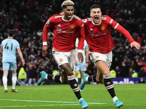 West Ham - Man United: 3 bàn; Kịch bản cũ