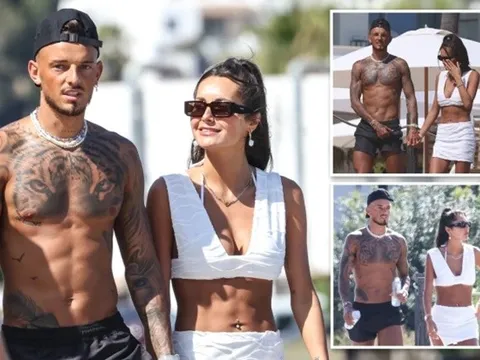 White và vợ tận hưởng tuần trăng mật