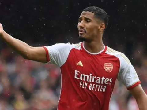Saliba tuyên bố khiến Arsenal mát ruột